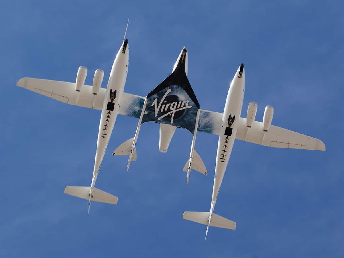 Virgin Galactic unveils the first winner of a free trip to space